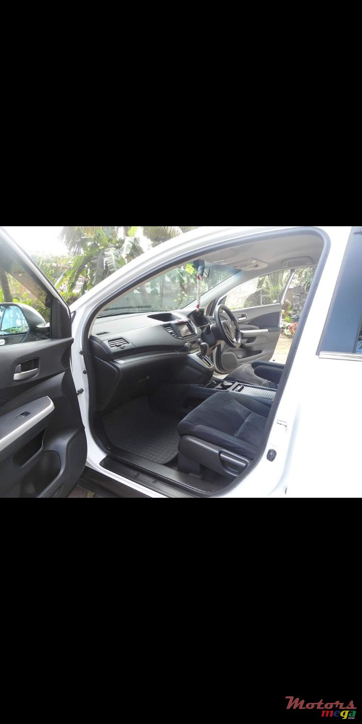 2013' Honda CR-V photo #3