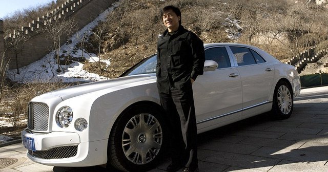Video: Jackie Chan Stars In Bentley Mulsanne Visionaries Film