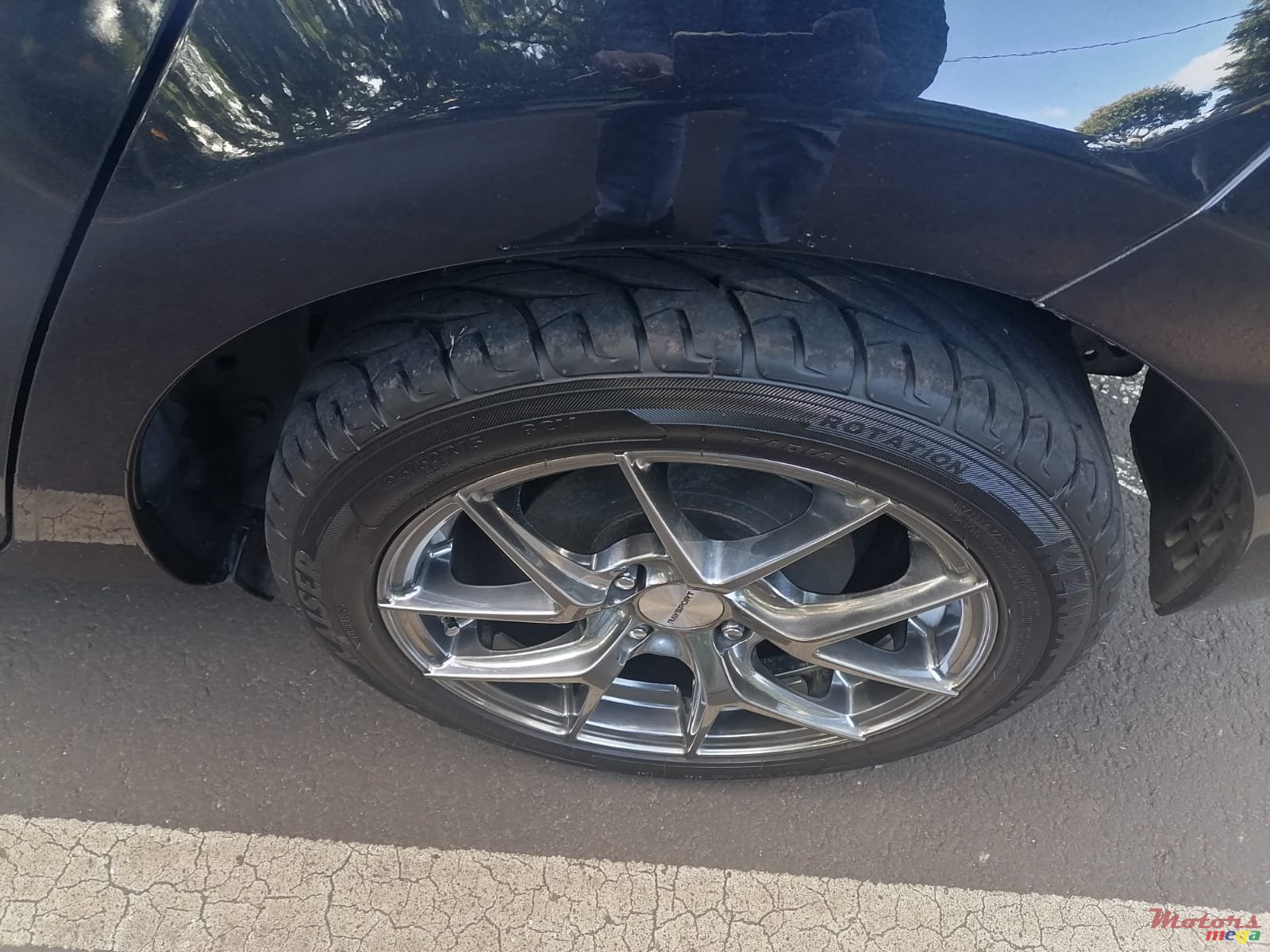 2016' Toyota Aqua Hybrid photo #6