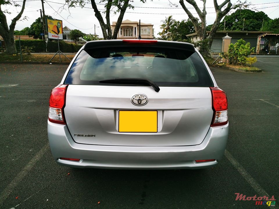 2014' Toyota Fielder photo #3