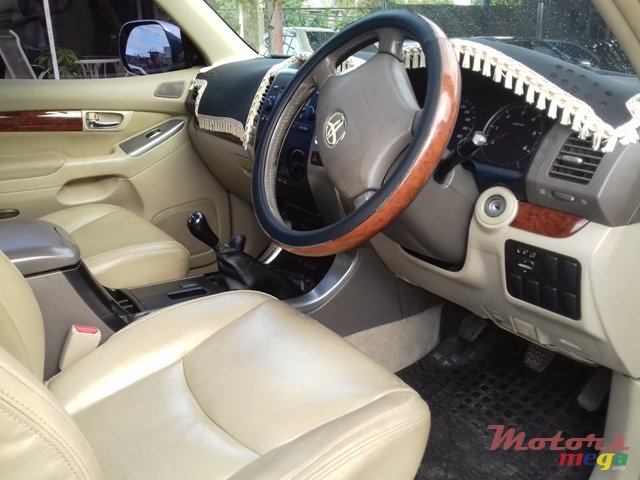 2007' Toyota Prado photo #7