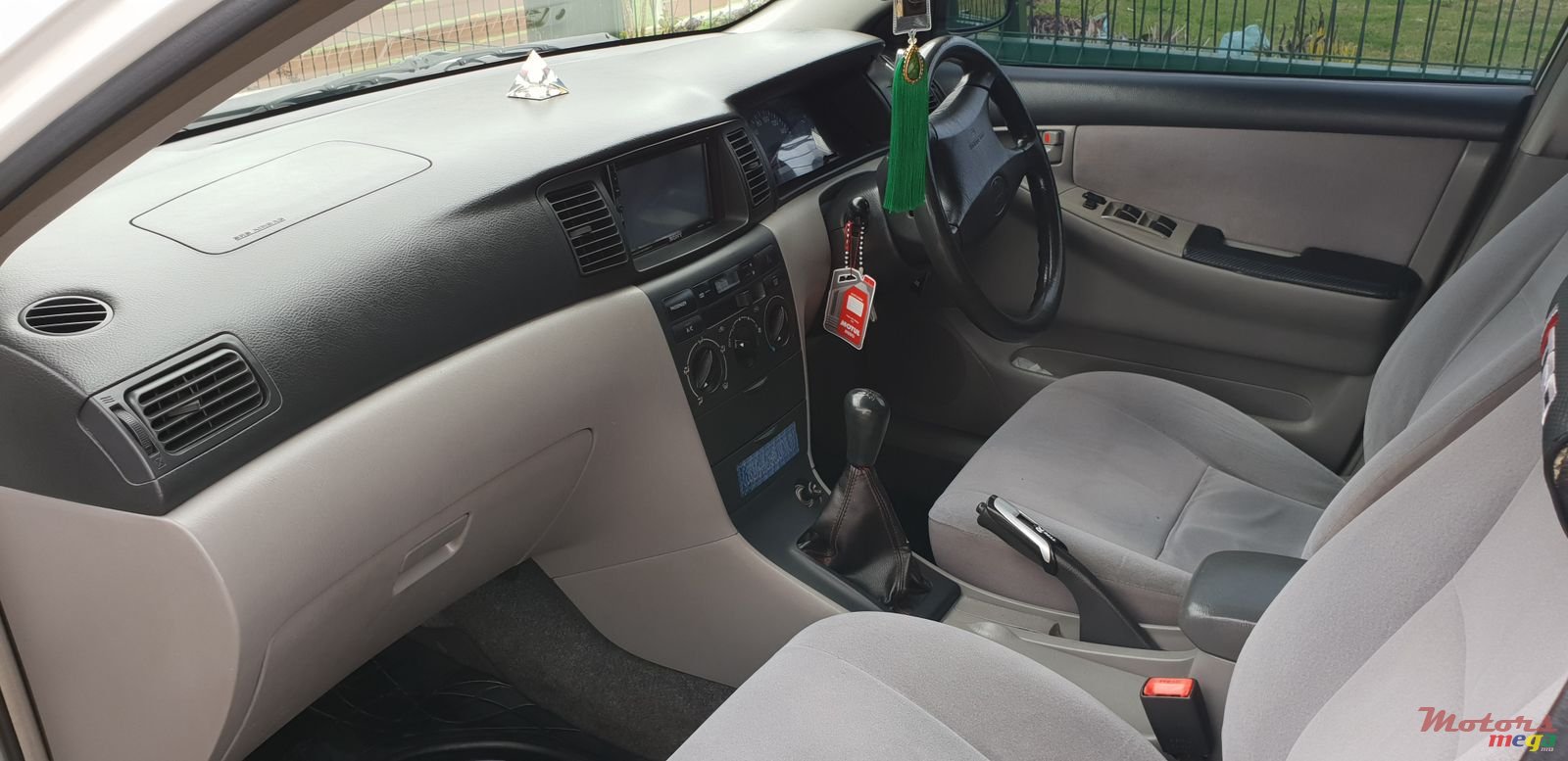 2000' Toyota Corolla photo #2