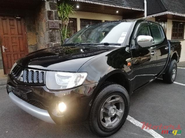 2008' Mitsubishi L 200 photo #1