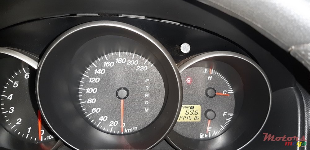 2005' Mazda 3 Sedan photo #6