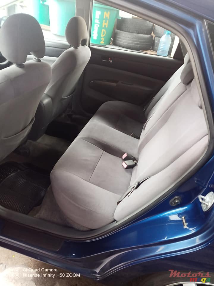 2008' Toyota Prius Version UK photo #5