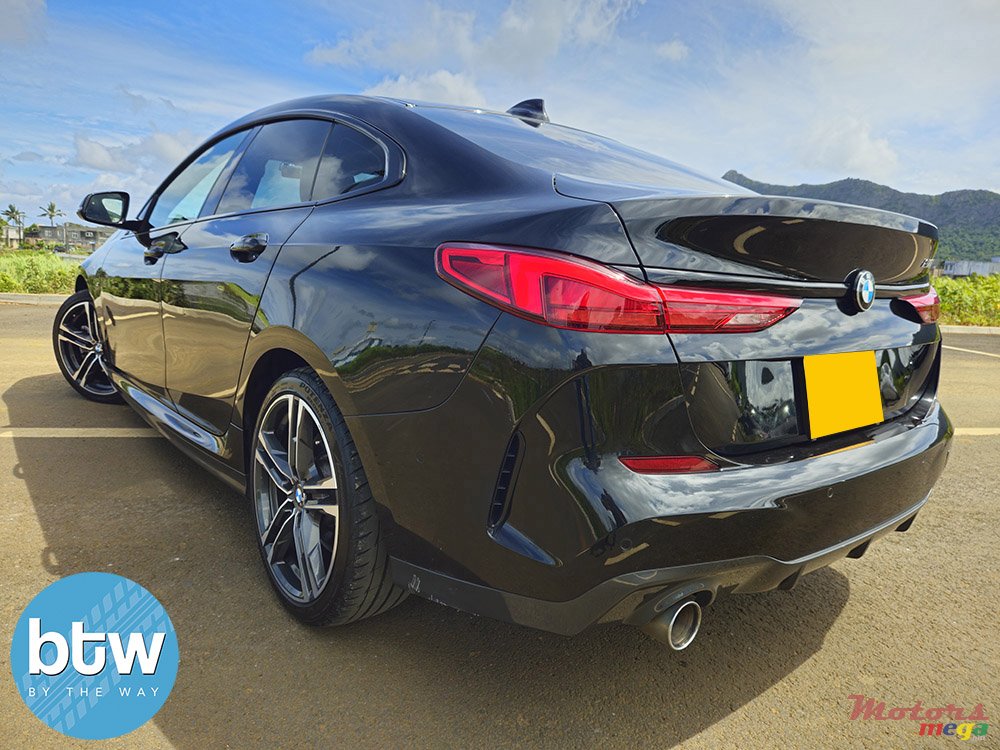 2020' BMW 218 M Sport Package photo #3