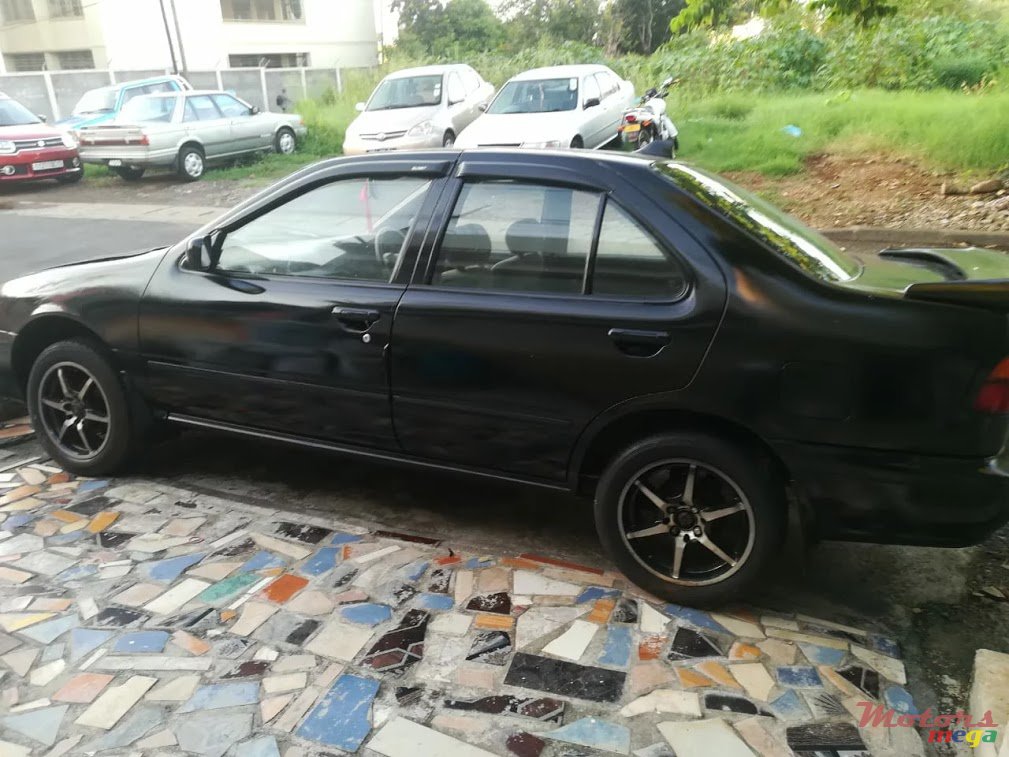 1996' Nissan Sunny photo #2
