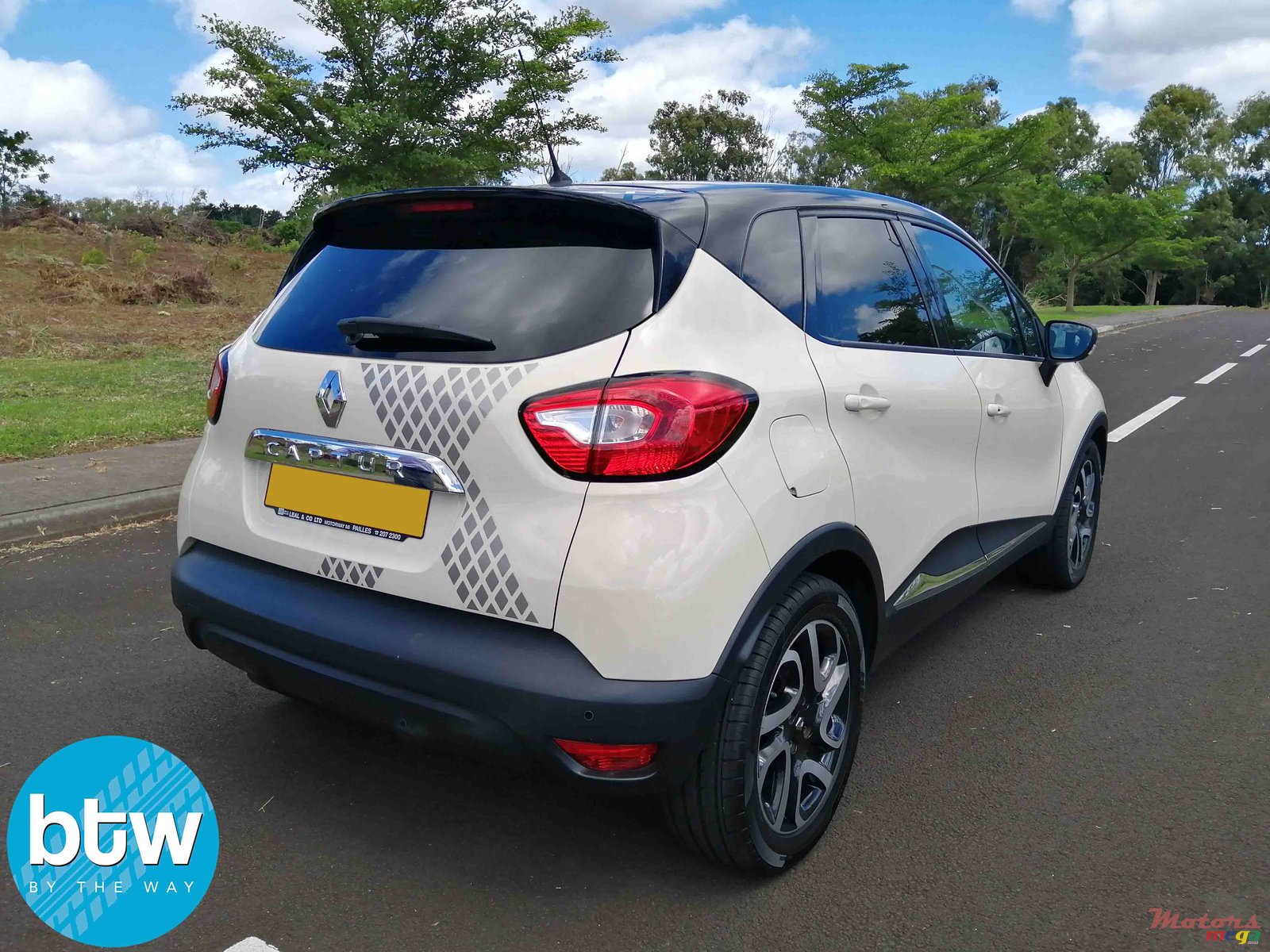 2014' Renault Captur photo #3