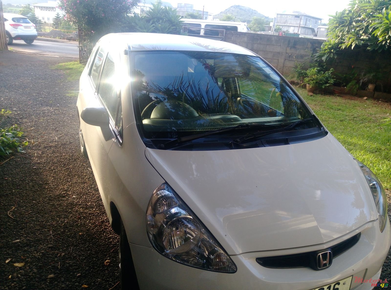 2004' Honda Fit photo #3