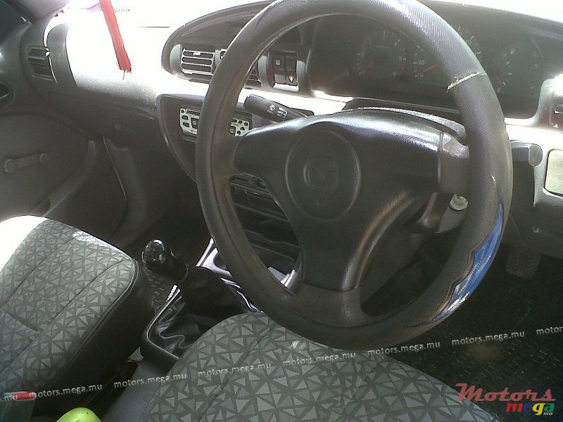 2001' Mazda photo #1