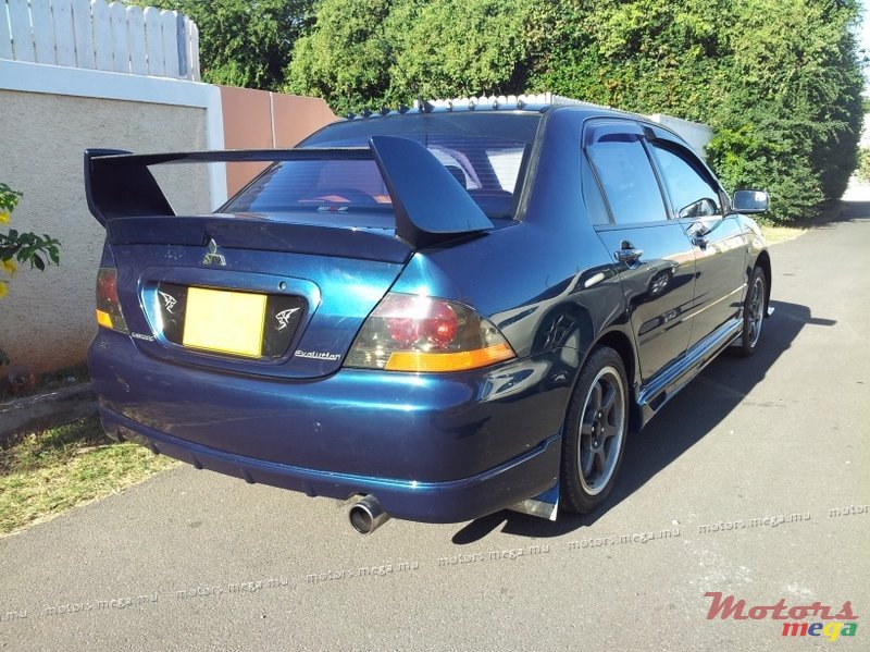 2005' Mitsubishi CS3 photo #3