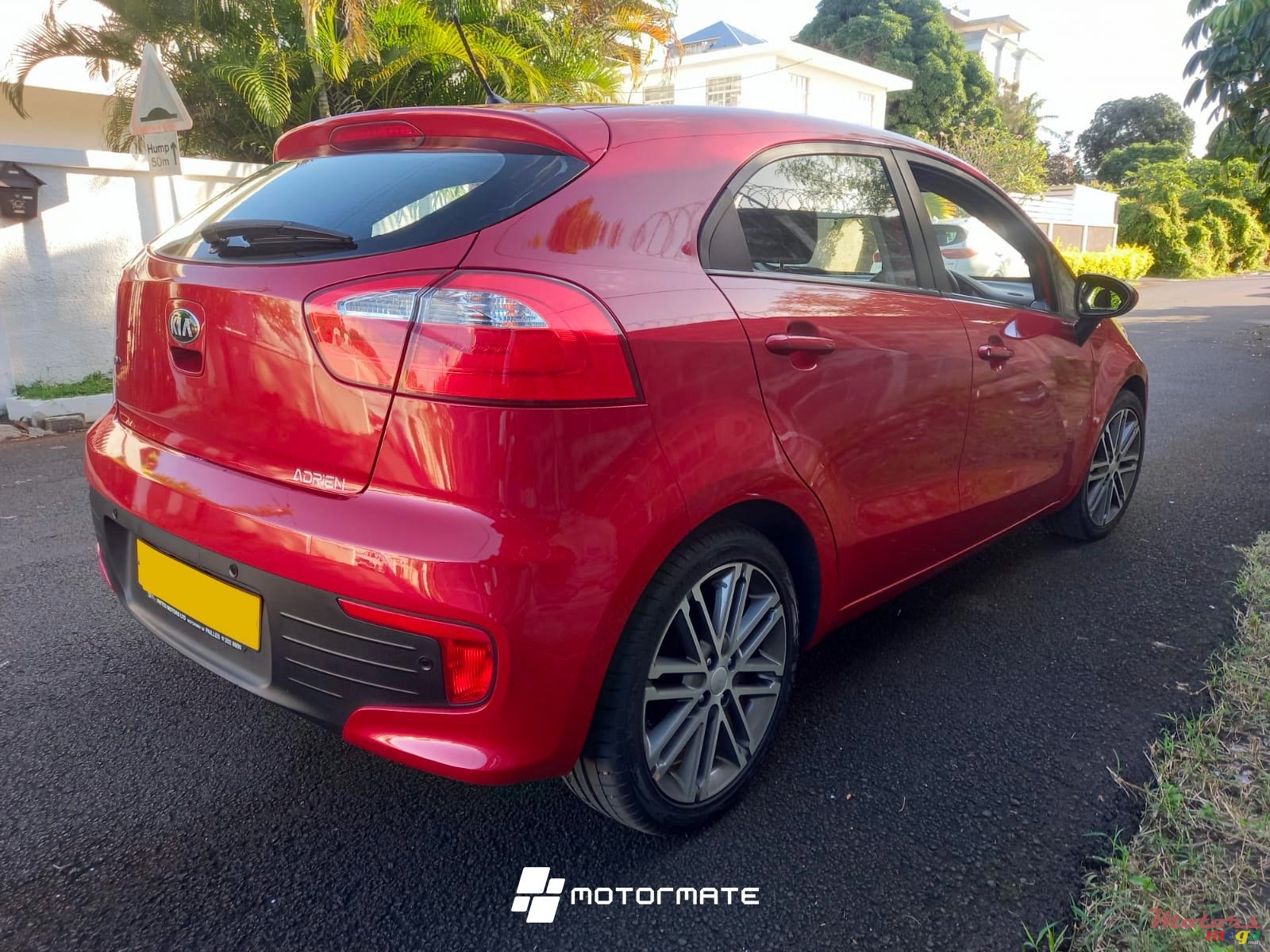 2016' Kia Rio photo #3