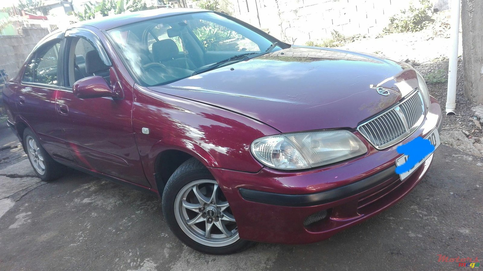 2000' Nissan Sunny photo #1