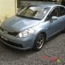 2005' Nissan Tiida photo #1