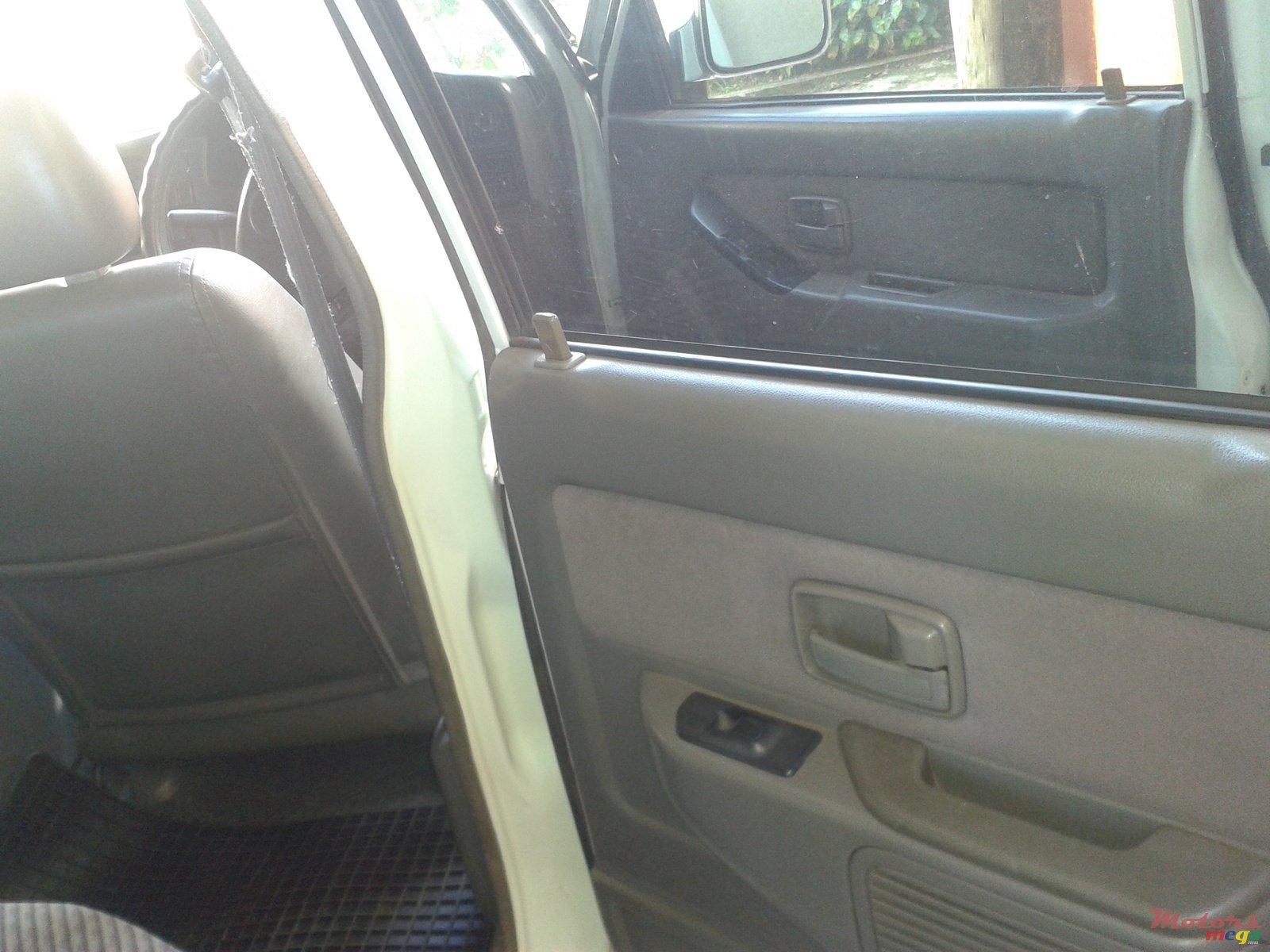 1999' Isuzu photo #5