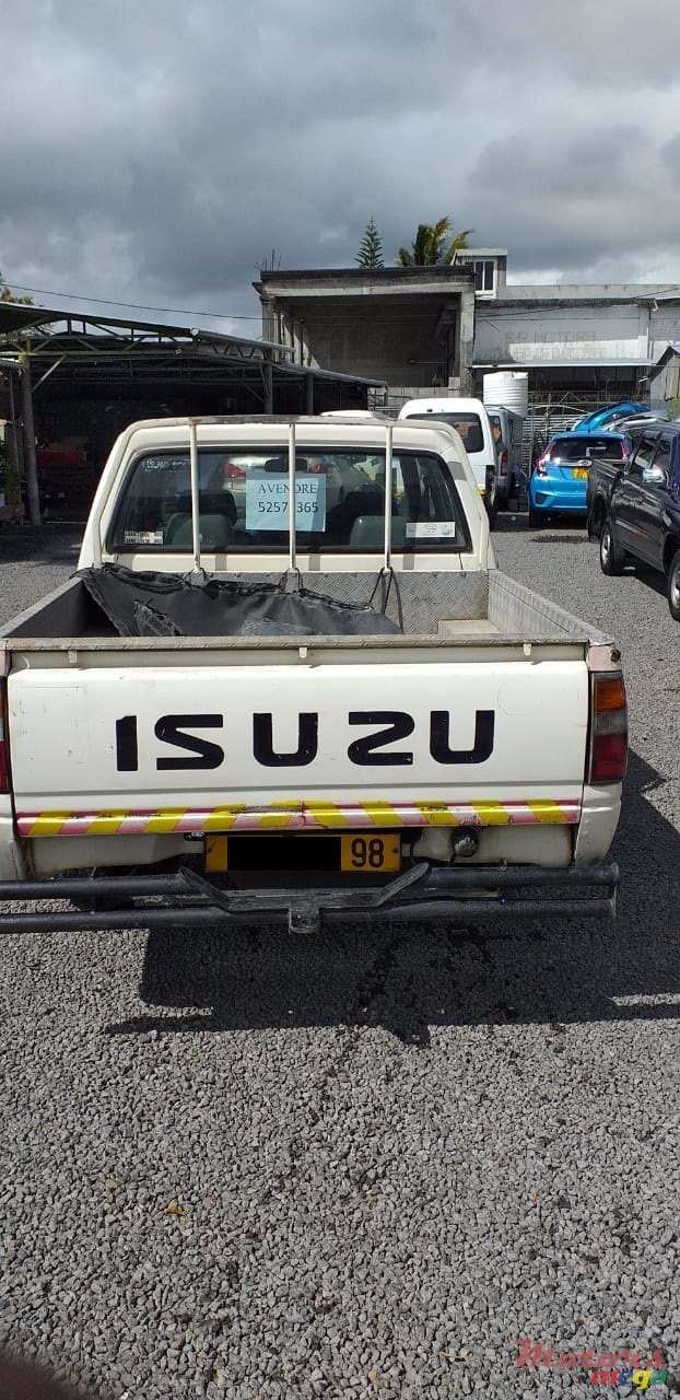 1998' Isuzu photo #5
