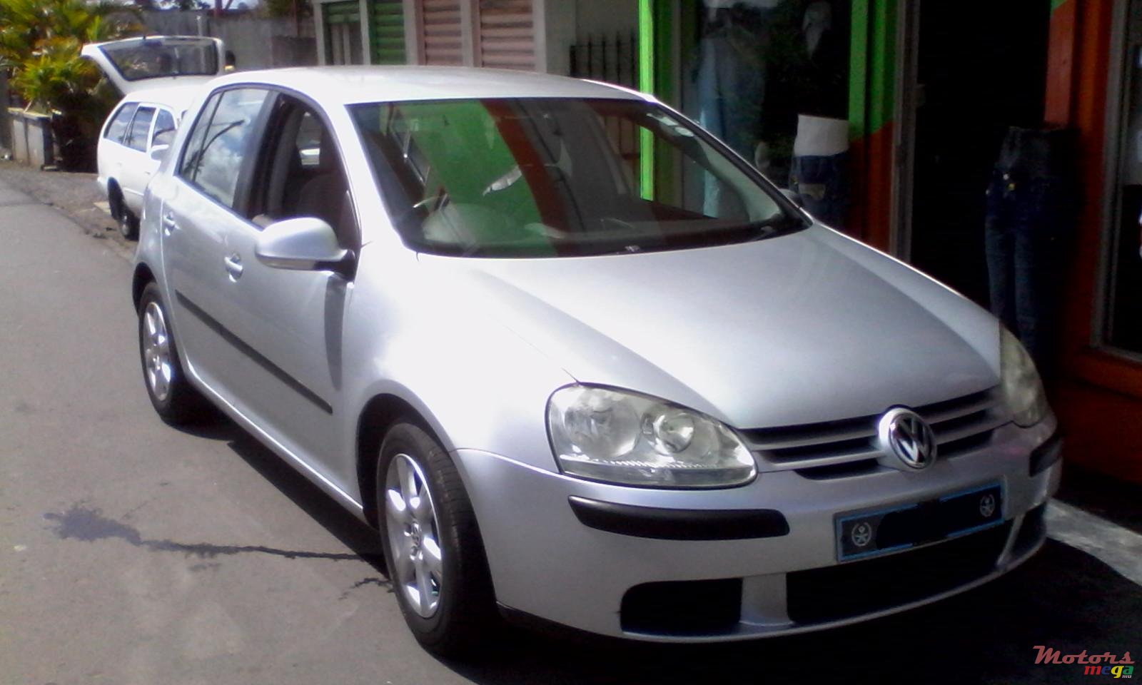 2005' Volkswagen Golf V photo #1