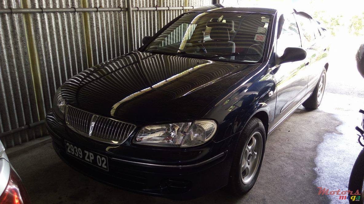 2002' Nissan Sunny photo #3