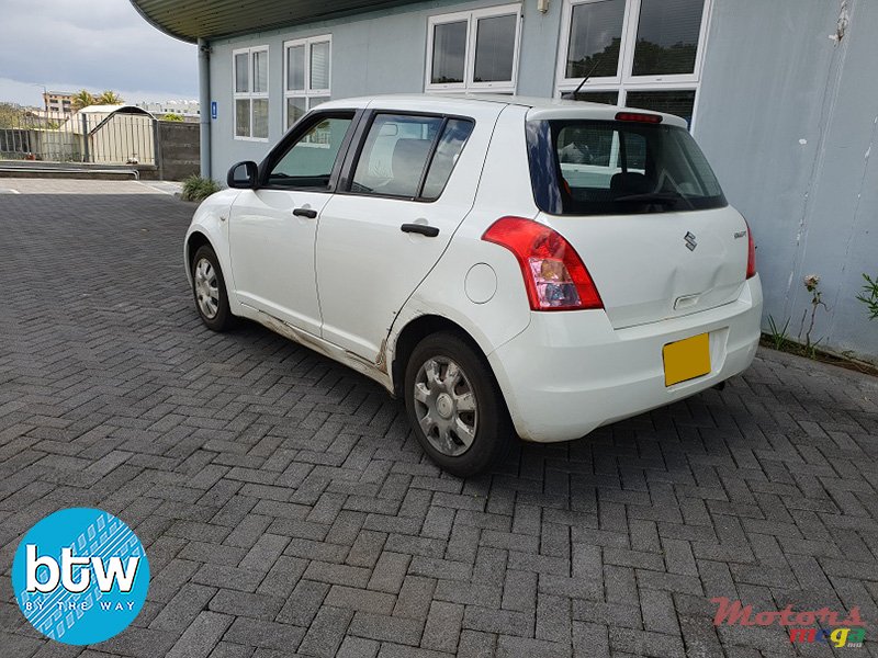 2013' Suzuki Celerio photo #1