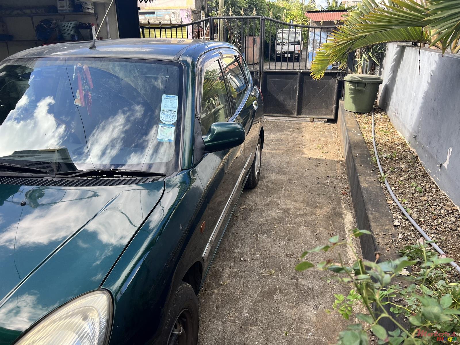 2003' Toyota Starlet Duet photo #5