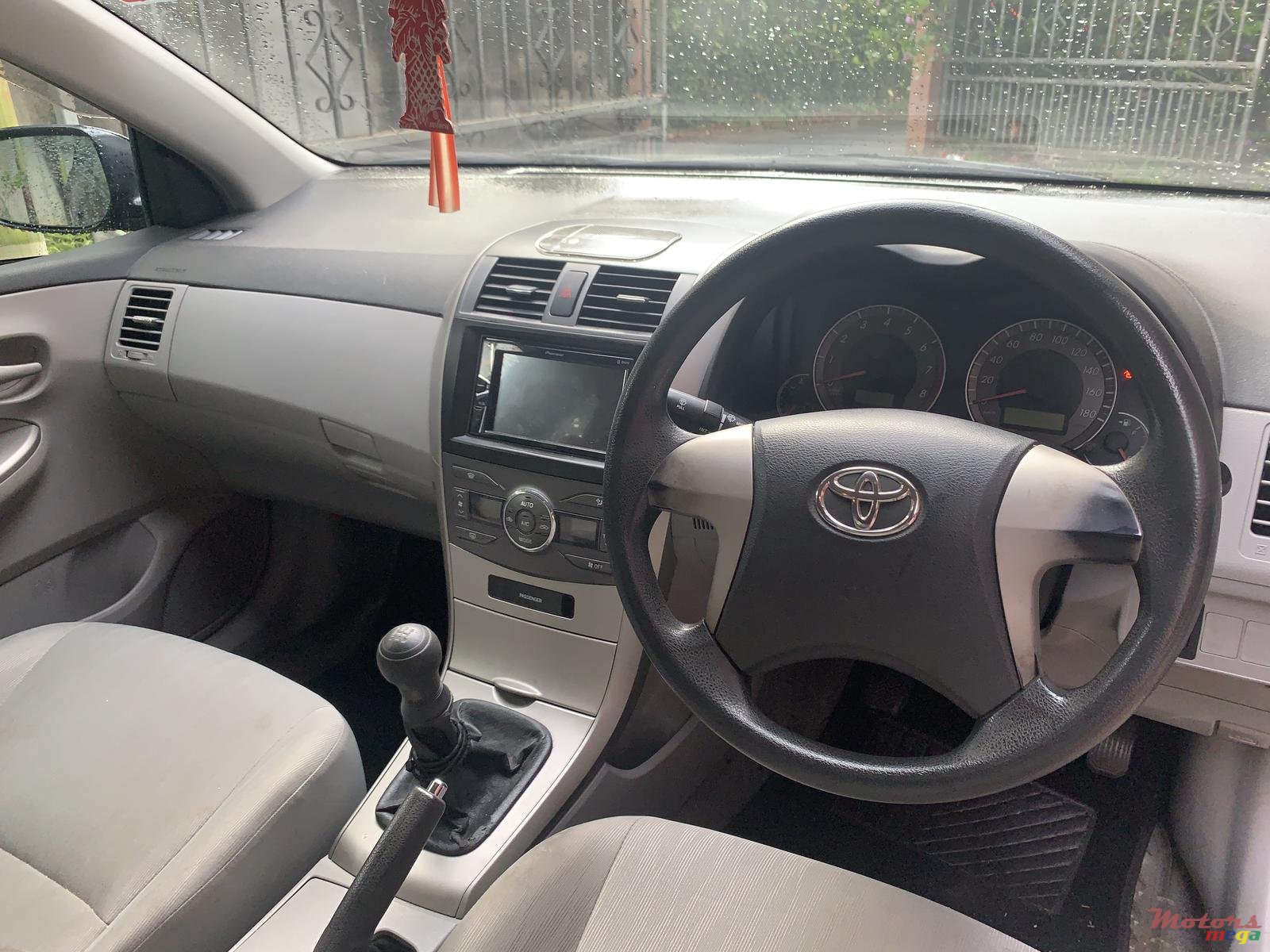 2007' Toyota Axio G photo #3