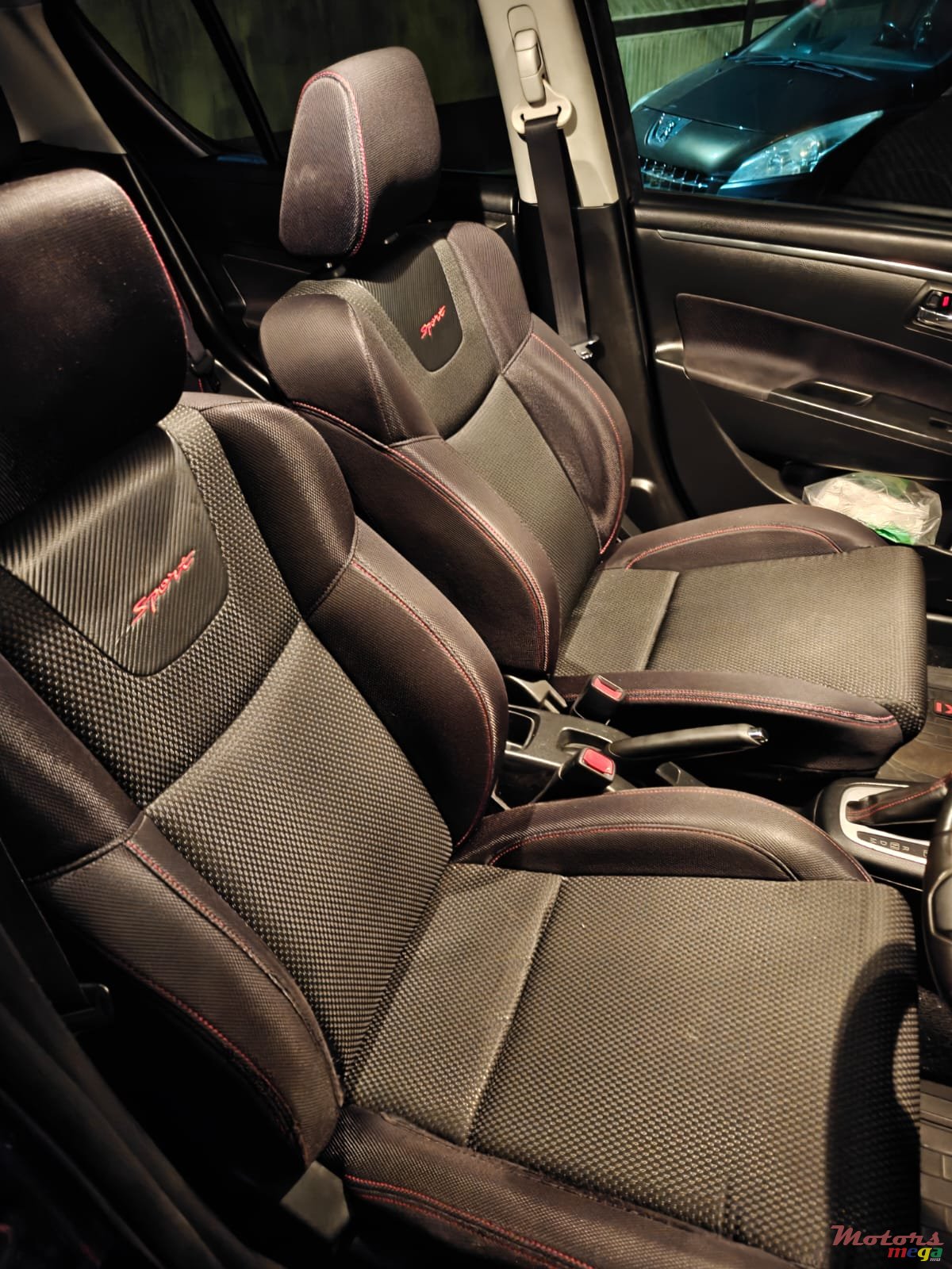 2012' Suzuki Swift Sport photo #5