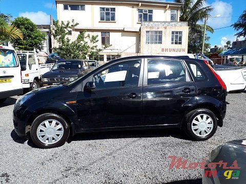 2011' Ford Figo photo #4
