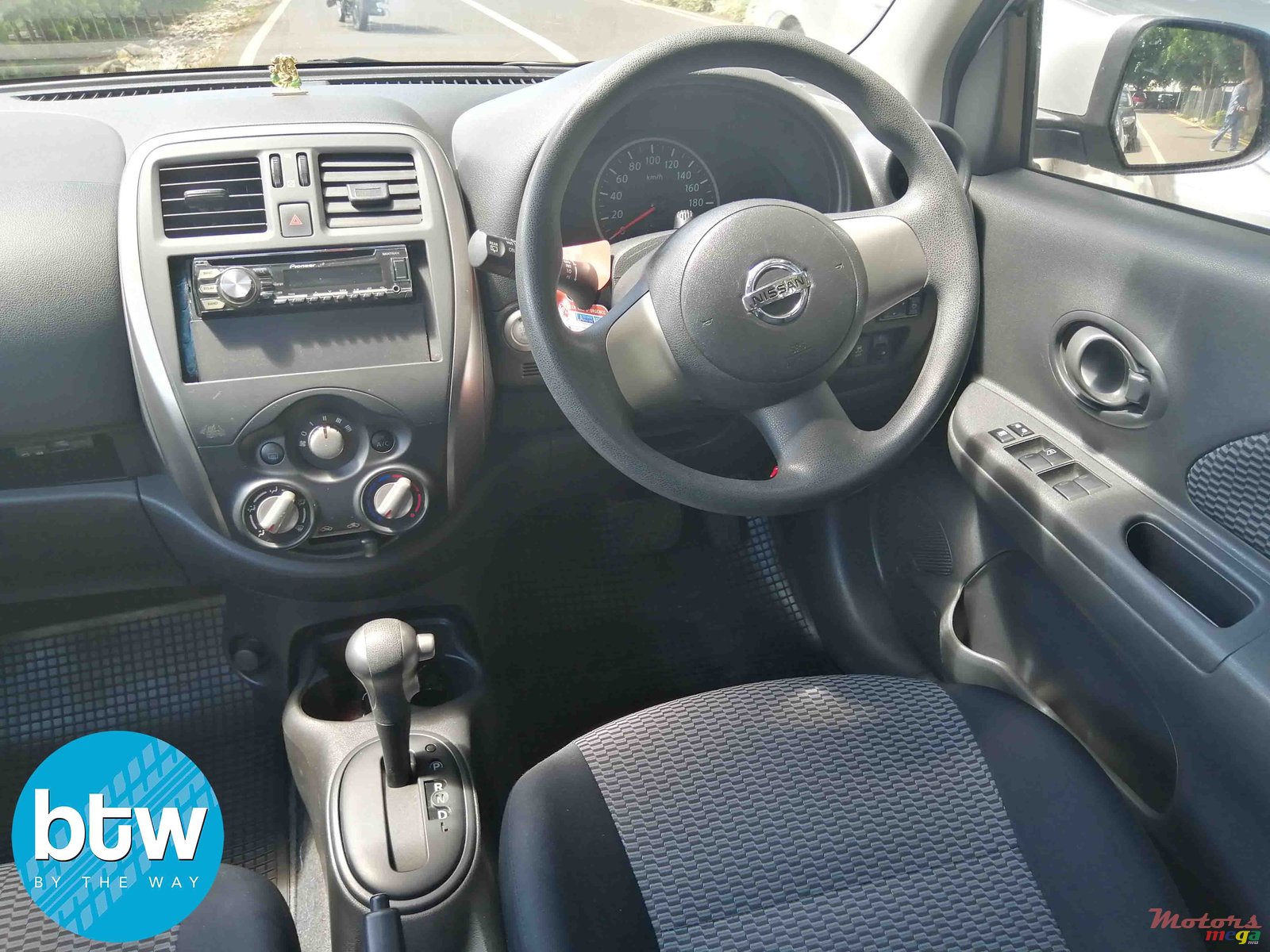 2014' Nissan March Automatic photo #6