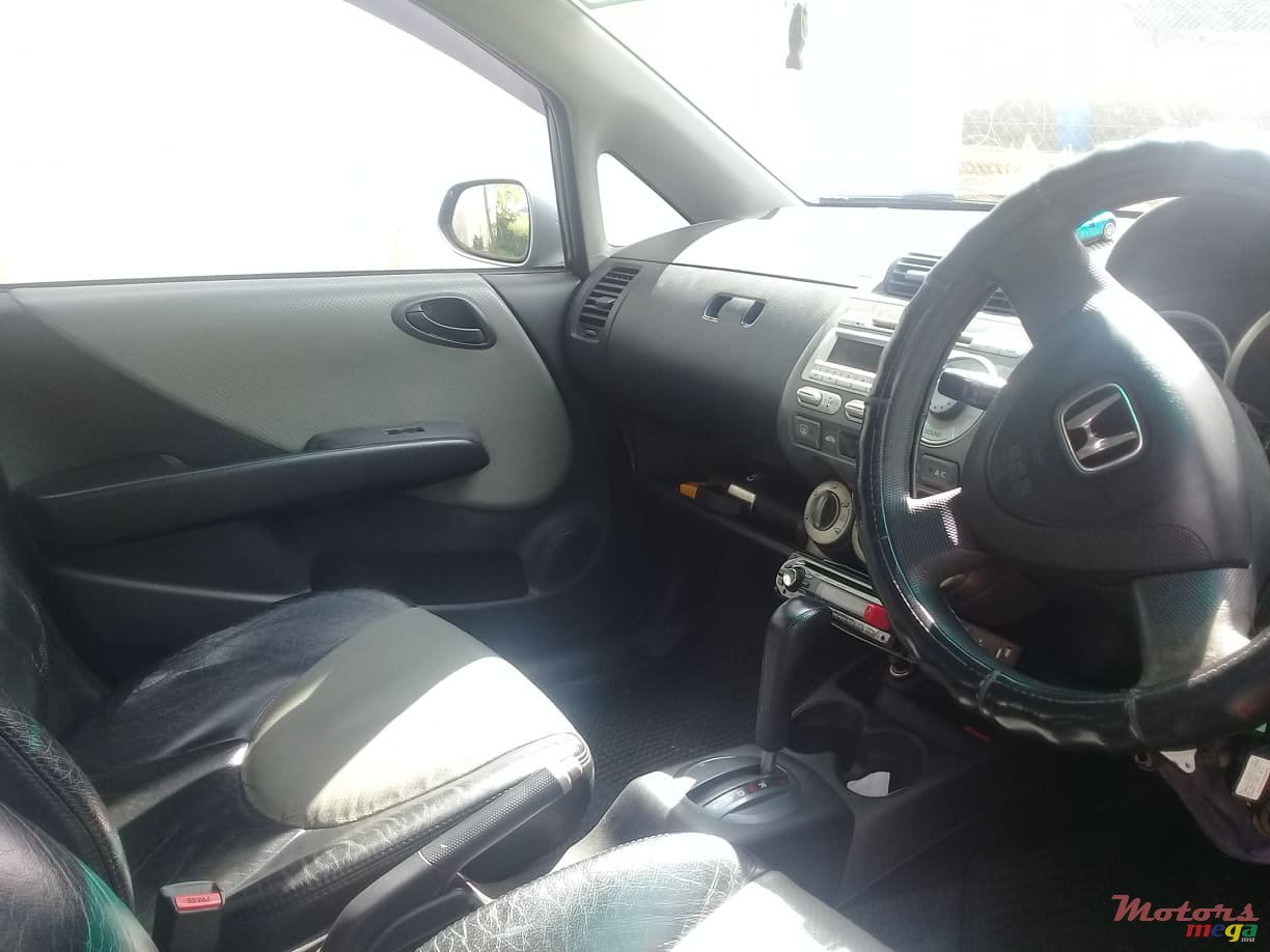 2003' Honda Jazz sport photo #1