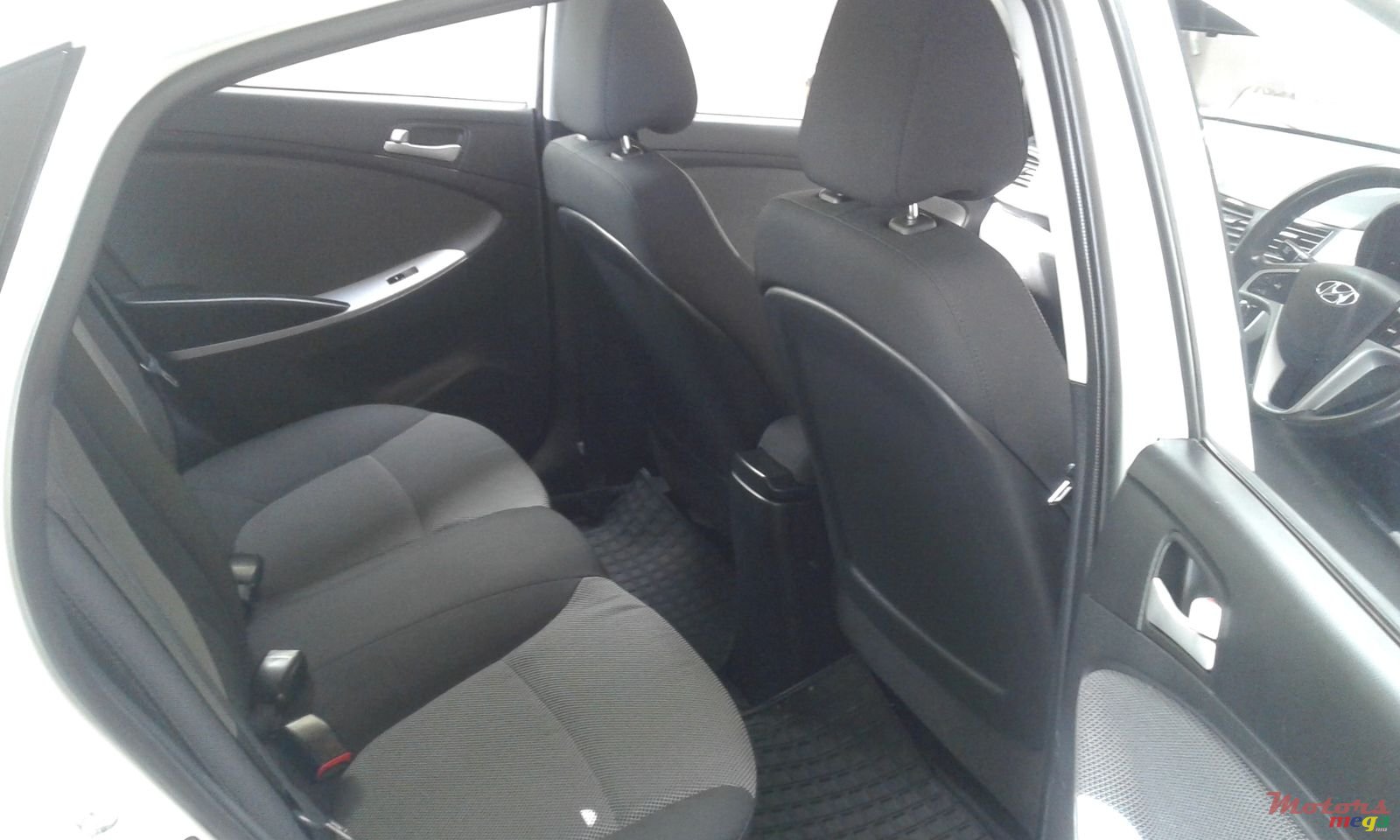 2014' Hyundai Accent photo #4