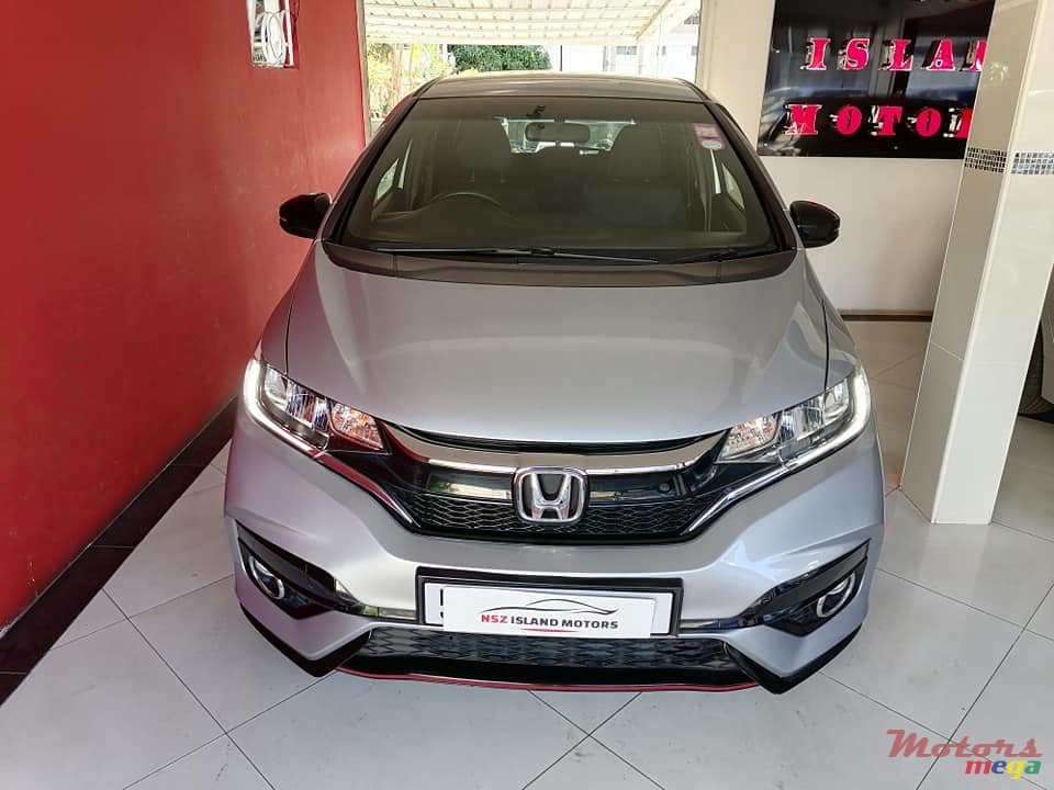2018' Honda Jazz photo #2