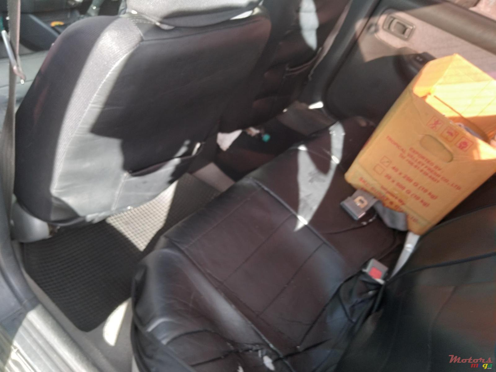 2000' Nissan Sunny photo #6