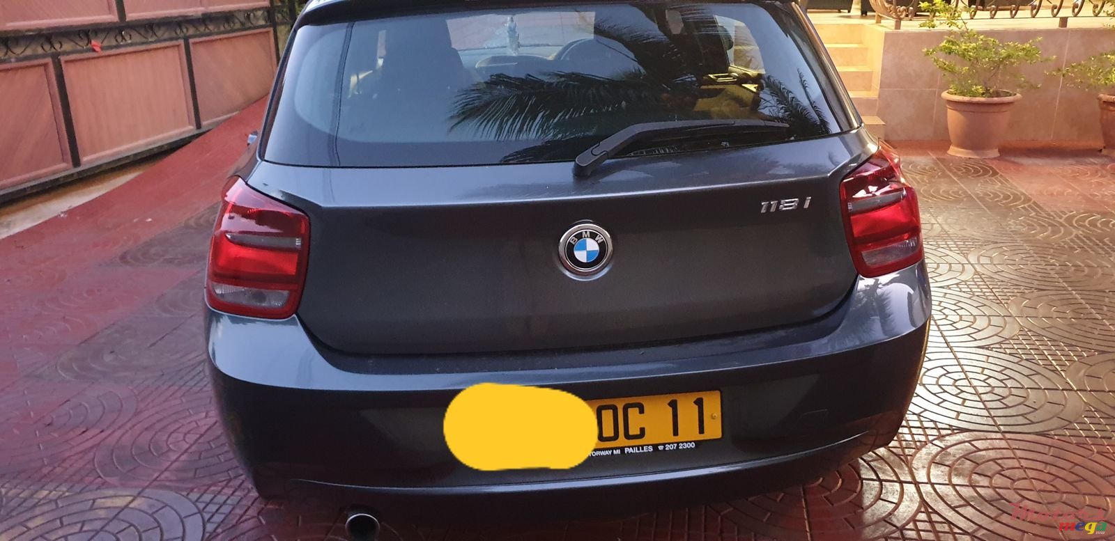 2011' BMW 118 photo #1