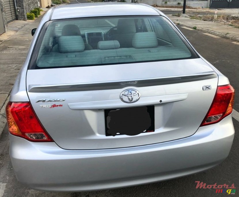 2006' Toyota Axio photo #4