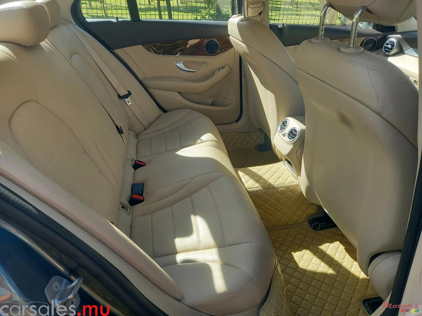 2017' Mercedes-Benz C 180 AMG 1.6 photo #5
