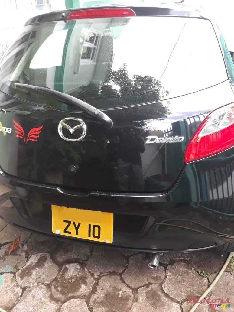 2010' Mazda Demio photo #2