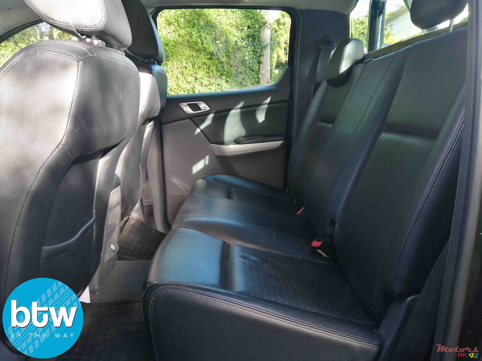 2014' Mazda BT-50 photo #3