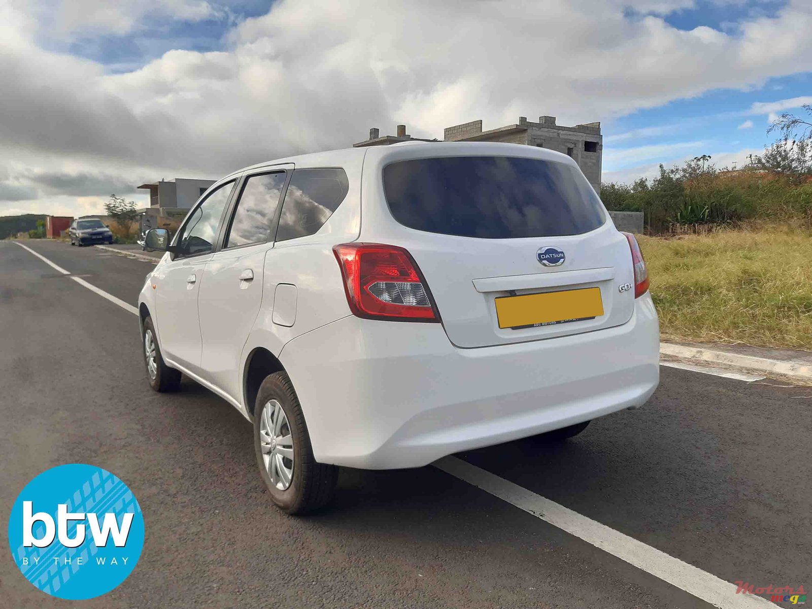 2017' Datsun Go+ photo #2