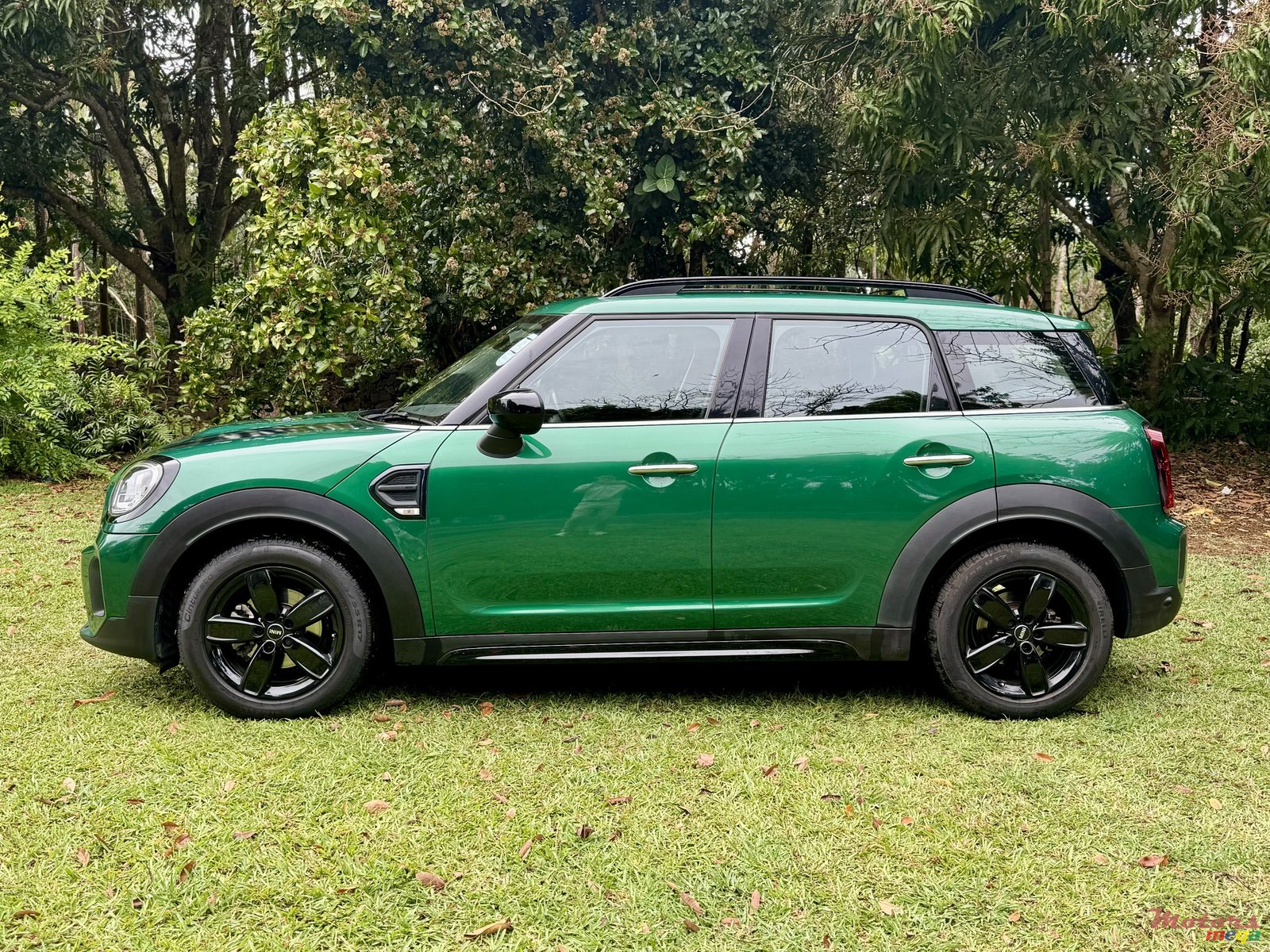 2022' MINI Countryman photo #2