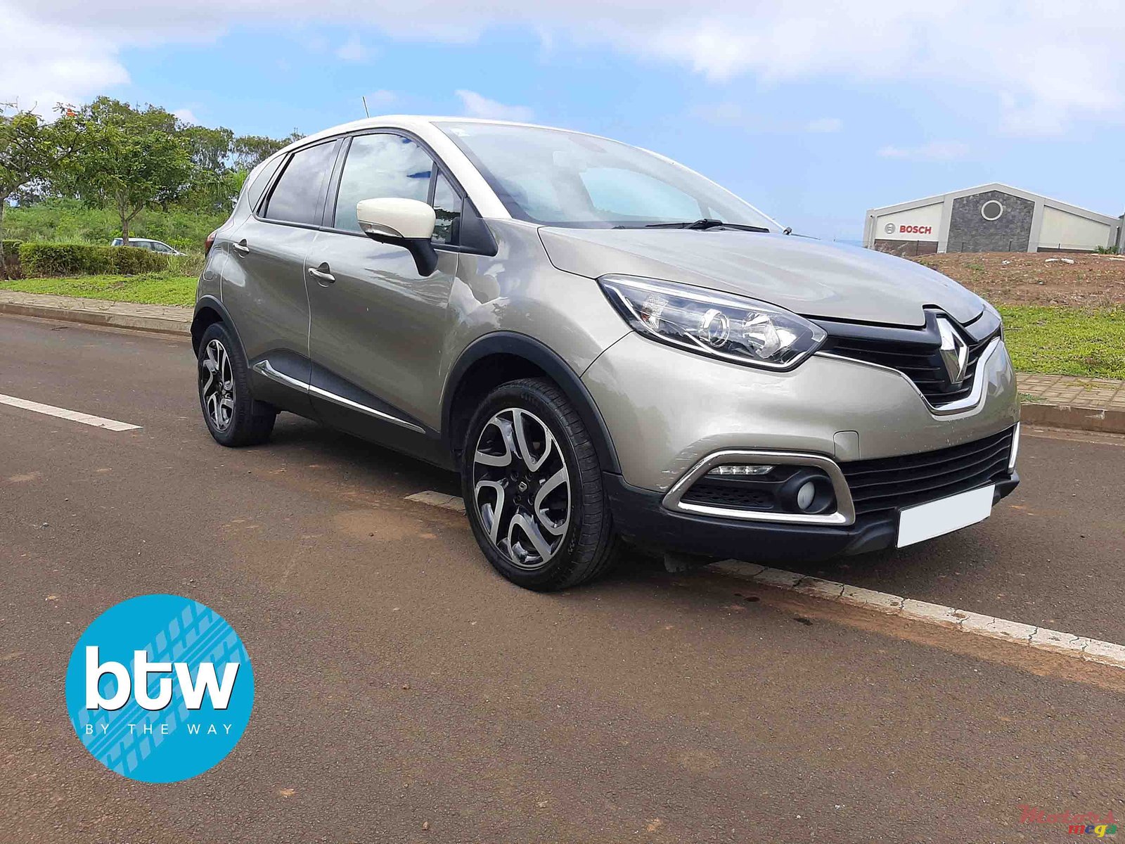 2016' Renault Captur photo #1