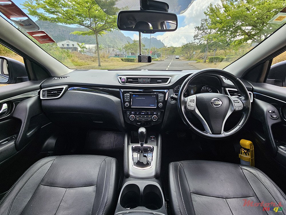 2015' Nissan Qashqai photo #7