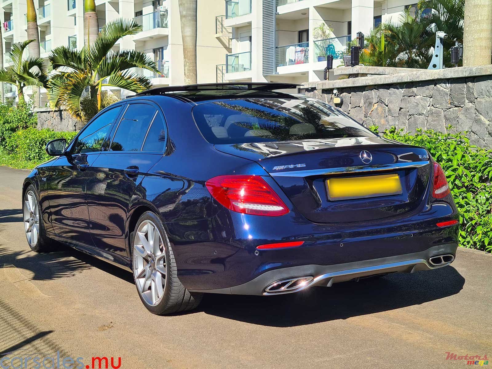 2017' Mercedes-Benz E 43 AMG Bi Turbo 4Matic photo #3