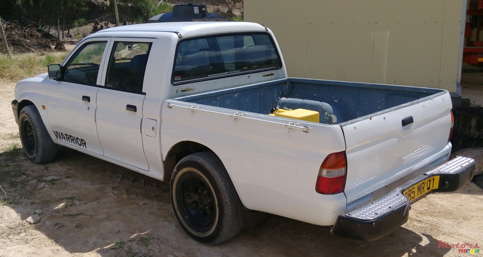 2001' Mitsubishi L 200 2/4 pick up photo #4