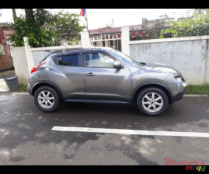 2011' Nissan Juke photo #1