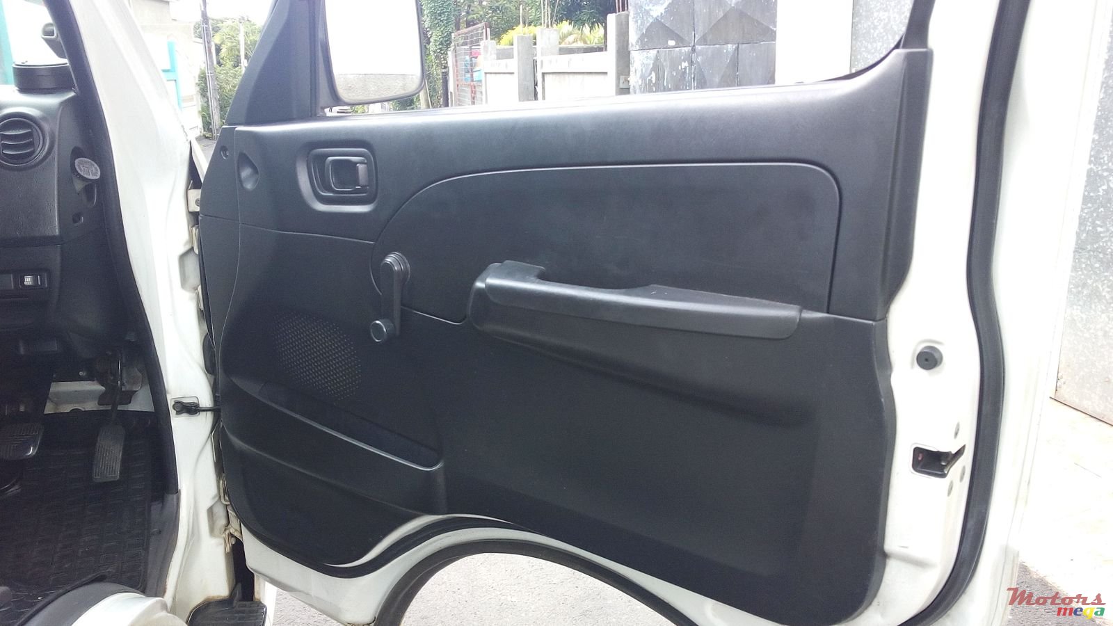 2008' Nissan photo #2