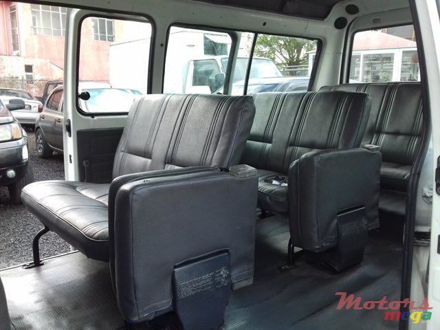 2007' Mitsubishi L300 photo #7