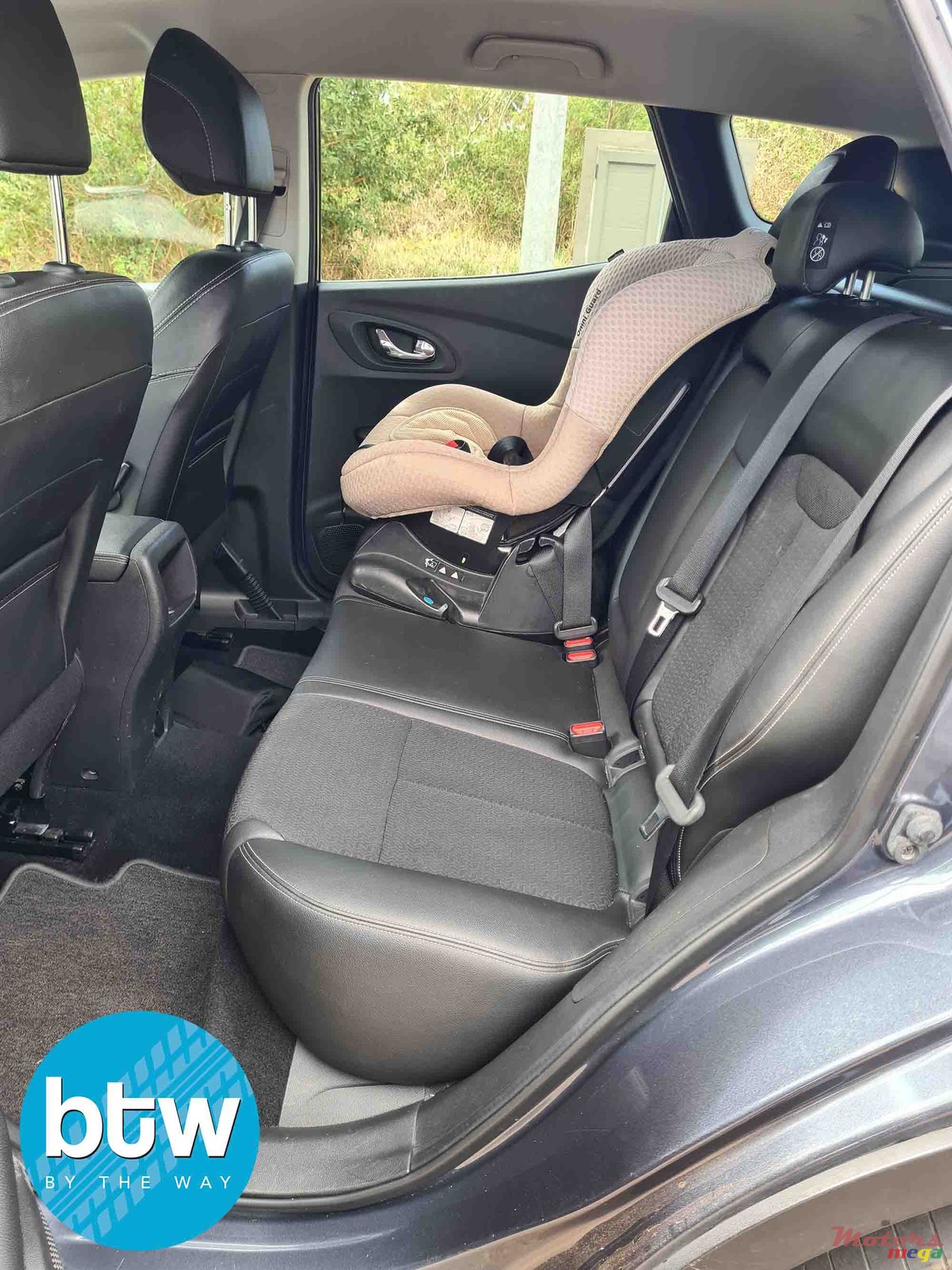 2016' Renault photo #5