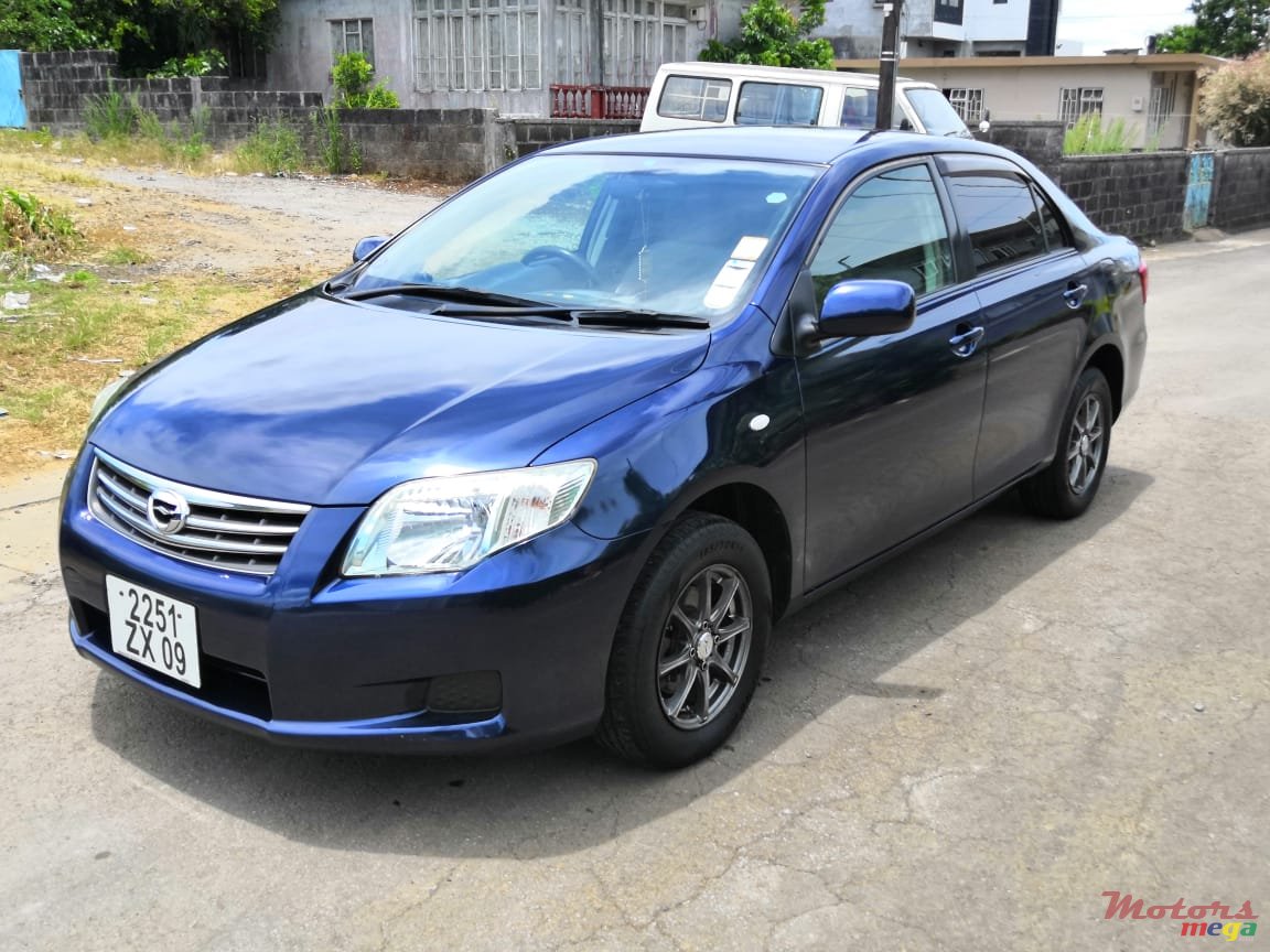 2009' Toyota Axio Private car photo #2