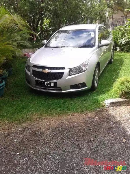 2010' Chevrolet Cruze photo #1