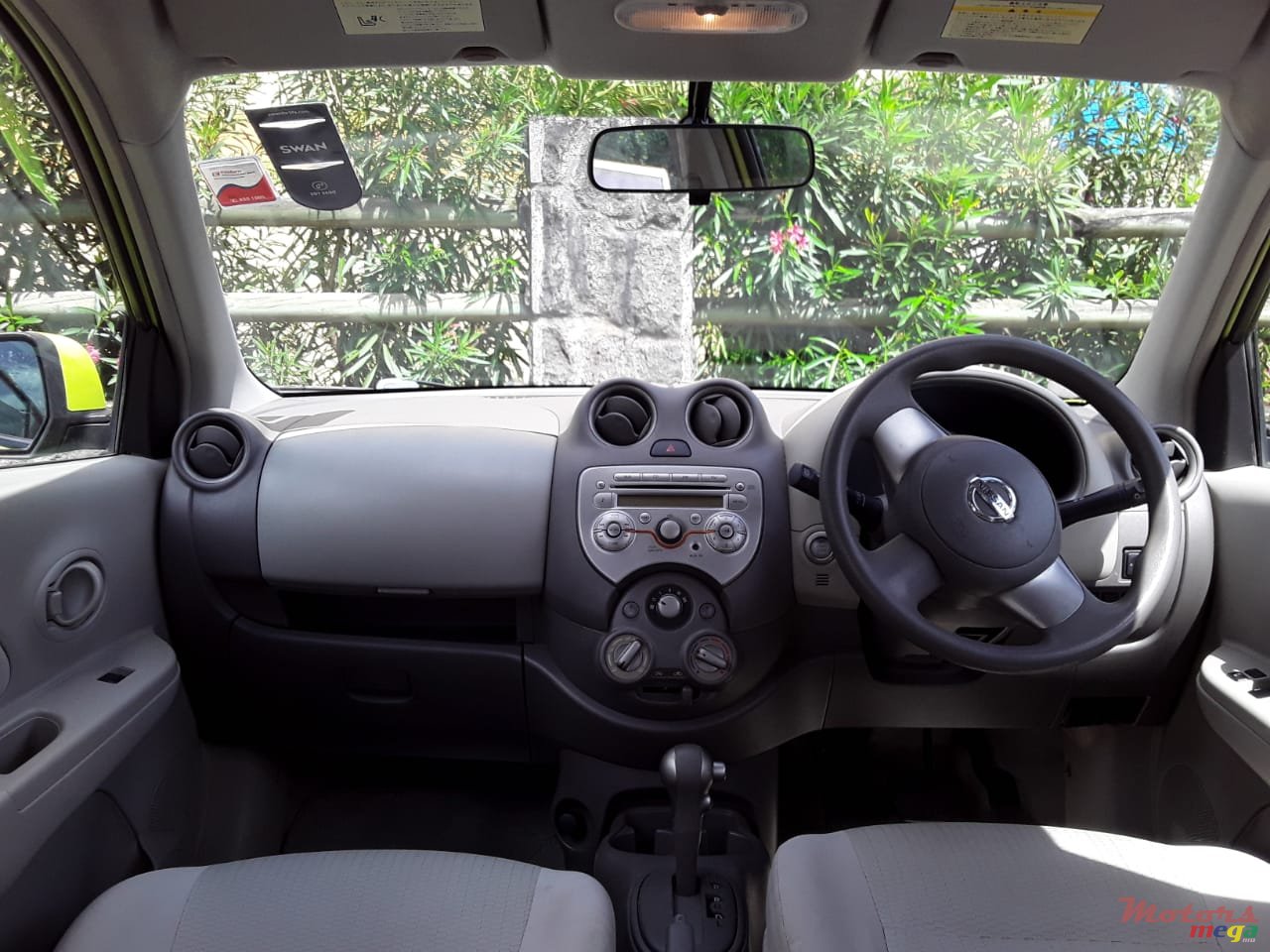 2012' Nissan photo #3